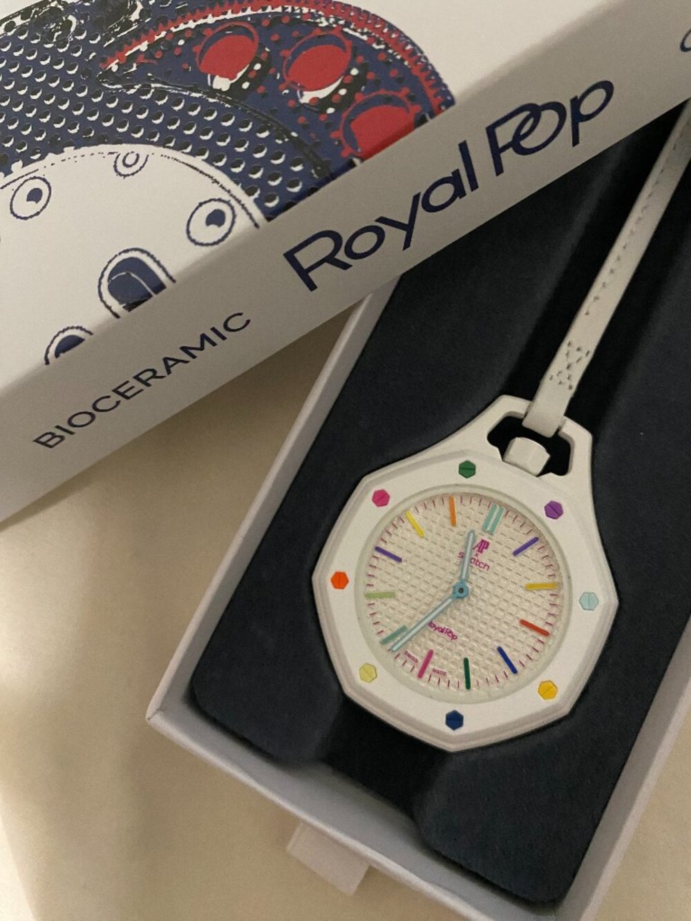 Swatch Royal Pop Huit Blanc - With Strap - New Condition
